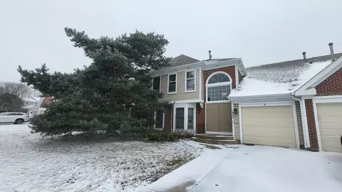 1803 Fox Run Dr #A, Elk Grove Village, IL 60007