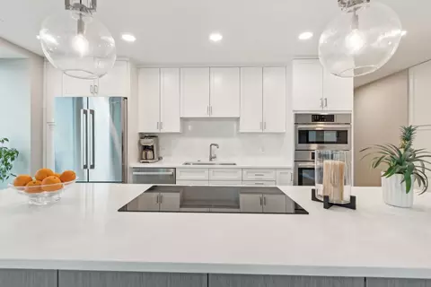 Kitchen - 57 E Delaware Pl #1602, Chicago, IL 60611 photo 3 of 4