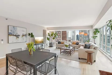 Dining - 57 E Delaware Pl #1602, Chicago, IL 60611 photo 1 of 3