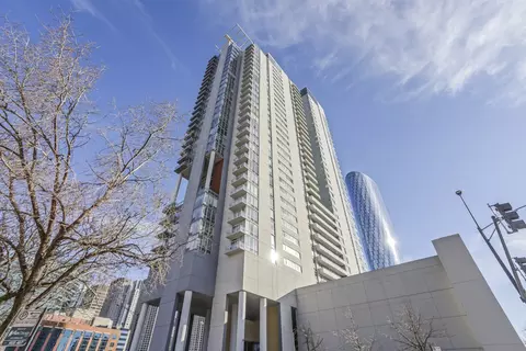 737 W Washington St #1602, Chicago, IL 60661