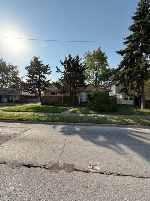 1037 E 142nd St, Dolton, IL 60419 photo 3