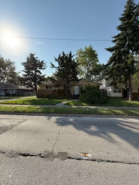 1037 E 142nd St, Dolton, IL 60419 photo 2