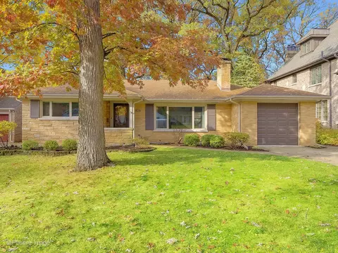 828 N Stone Ave, La Grange Park, IL 60526