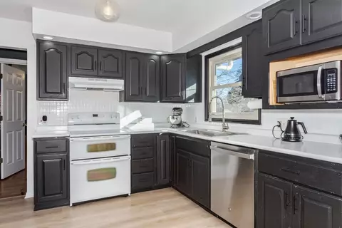 Kitchen - 104 Grandview Dr, Normal, IL 61761 photo 3 of 5