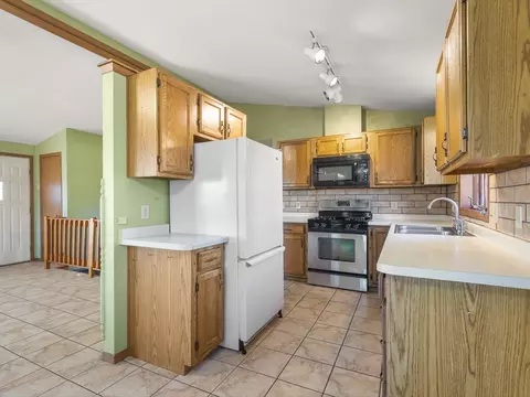 1092 Winborne St, Davis, IL 61019 photo 6