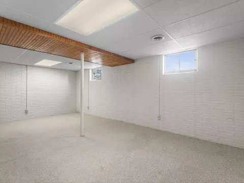1092 Winborne St, Davis, IL 61019 photo 17