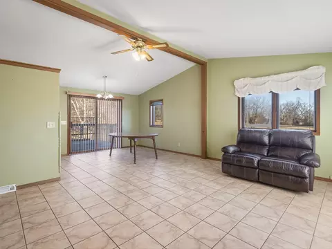 1092 Winborne St, Davis, IL 61019 photo 3