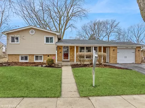 1316 N Vail Ave, Arlington Heights, IL 60004