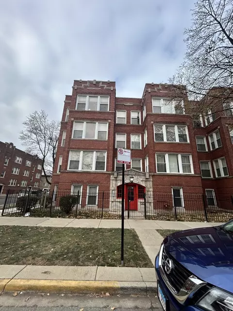6758 S Clyde Ave #2, Chicago, IL 60649