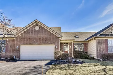 714 Littleton Trl, Elgin, IL 60120