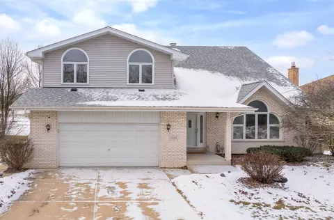 1358 Overton Dr, Lemont, IL 60439