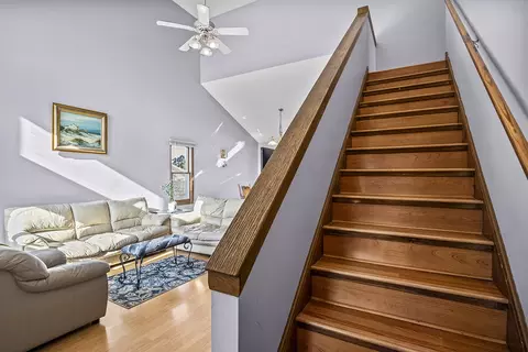 Entry Way - 2260 South St, Elgin, IL 60123 photo 1 of 1