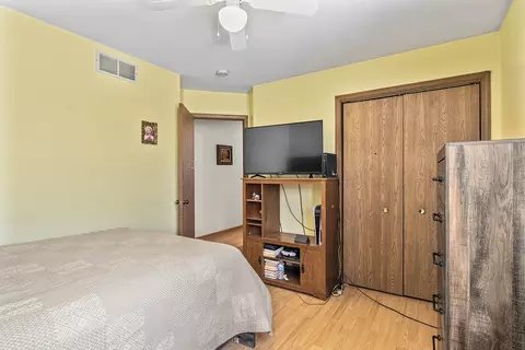 Bedroom - 2260 South St, Elgin, IL 60123 photo 3 of 7
