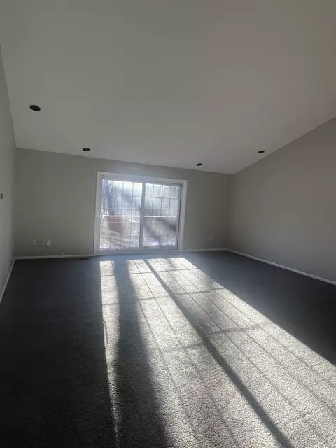Living - 42 Danube Way, Olympia Fields, IL 60461 photo 8 of 9