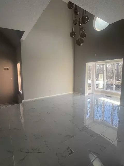 Living - 42 Danube Way, Olympia Fields, IL 60461 photo 4 of 9