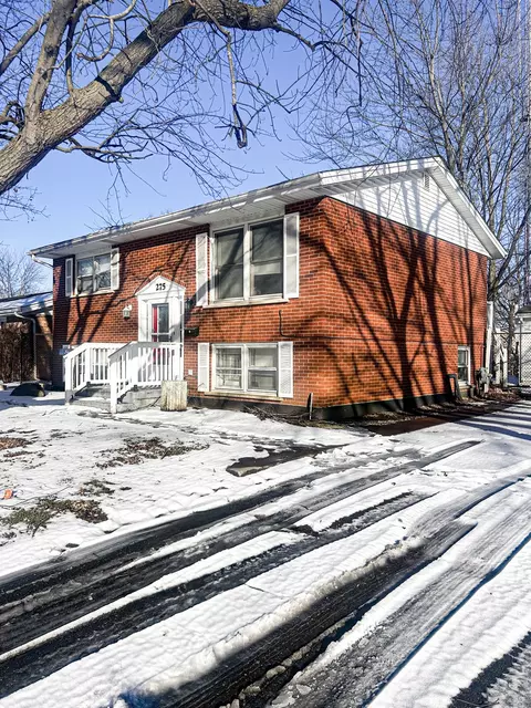 275 N Tomagene Dr, Bourbonnais, IL 60914