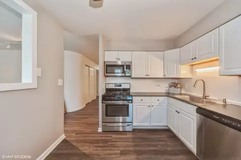 1430 Sandstone Dr #102, Wheeling, IL 60090 photo 6