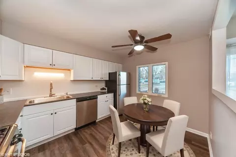 1430 Sandstone Dr #102, Wheeling, IL 60090 photo 4
