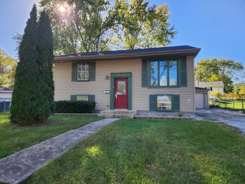 222 Barbara Ln, Steger, IL 60475