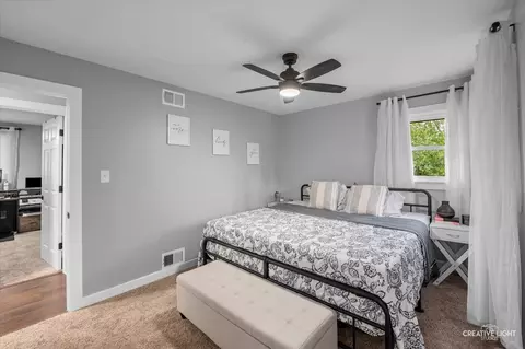 Bedroom - 543 67th Pl, Willowbrook, IL 60527 photo 2 of 3