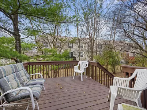 352 Cimarron Rd, Lombard, IL 60148 photo 24