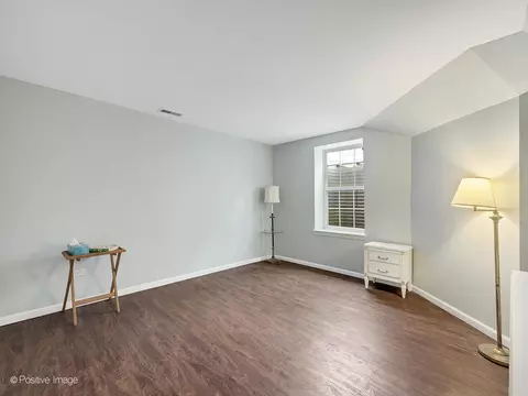 352 Cimarron Rd, Lombard, IL 60148 photo 16