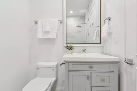 Bath - 45 E Division St, Chicago, IL 60610 photo 3 of 3