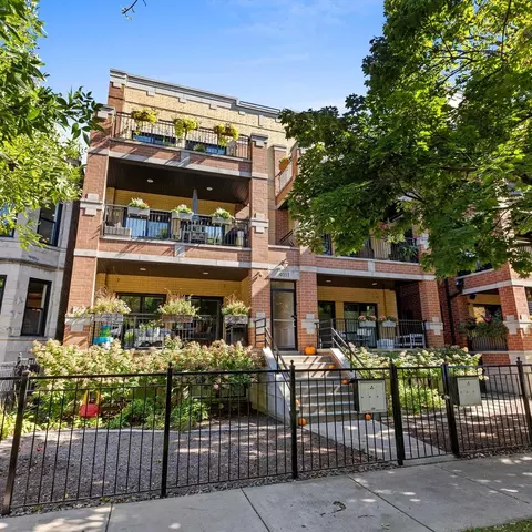 4011 N Paulina St #2N, Chicago, IL 60613