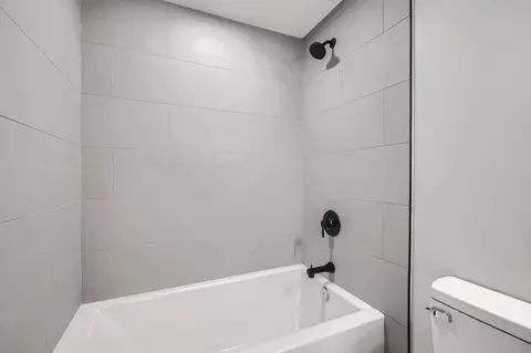 Bath - 2138 Root St, Crest Hill, IL 60403 photo 2 of 2