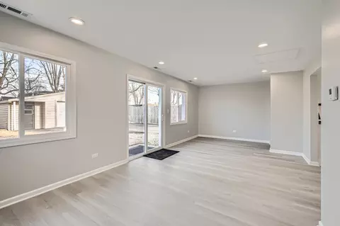 Living - 2138 Root St, Crest Hill, IL 60403 photo 2 of 4