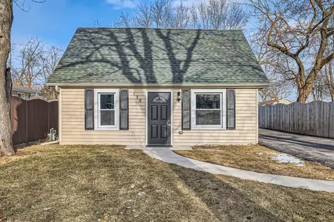 2138 Root St, Crest Hill, IL 60403