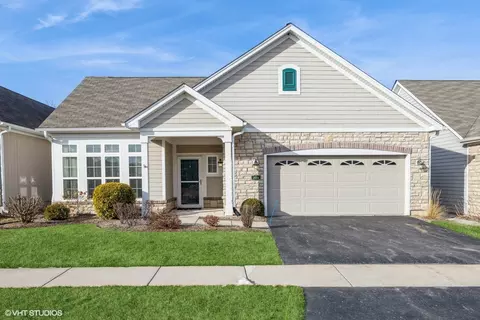 2513 Verdi St, Woodstock, IL 60098
