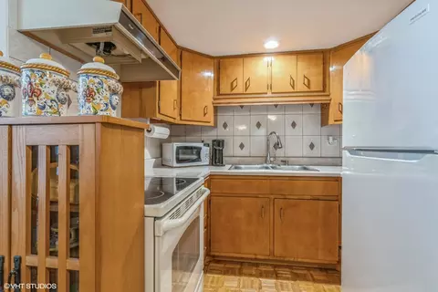 127 N Wolf Rd #54B, Wheeling, IL 60090 photo 5