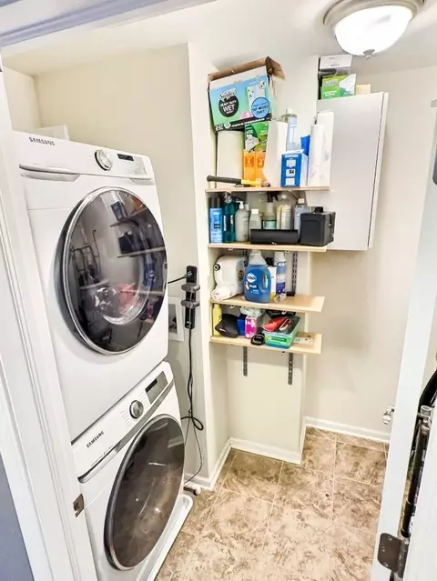Other - 2120 Dauntless Dr, Glenview, IL 60026 photo 1 of 2