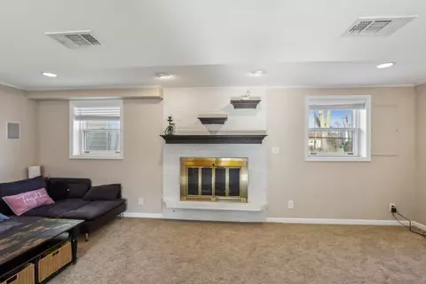 Living - 1925 Briarcliffe Blvd, Wheaton, IL 60189 photo 6 of 6