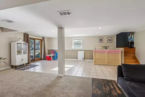 Other - 1925 Briarcliffe Blvd, Wheaton, IL 60189 photo 8 of 9