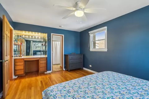 Bedroom - 1925 Briarcliffe Blvd, Wheaton, IL 60189 photo 6 of 8