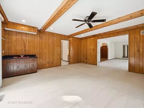 Living - 1035 Evergreen Cir, Olympia Fields, IL 60461 photo 2 of 4