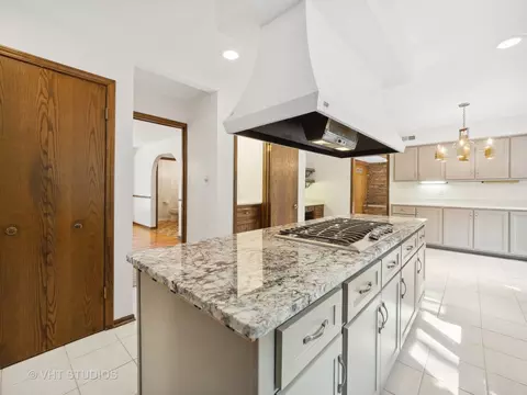 Kitchen - 1035 Evergreen Cir, Olympia Fields, IL 60461 photo 1 of 4