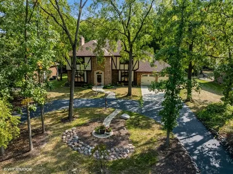 1035 Evergreen Cir, Olympia Fields, IL 60461