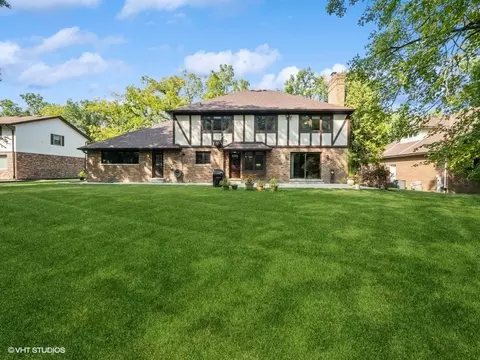 Exterior - 1035 Evergreen Cir, Olympia Fields, IL 60461 photo 2 of 2