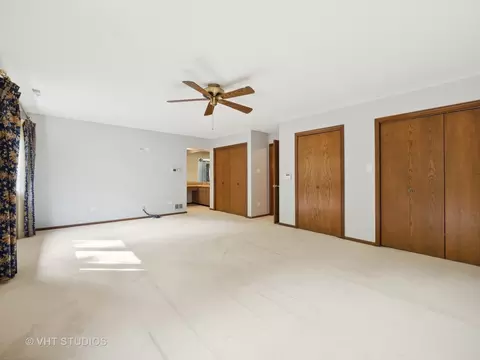 Bedroom - 1035 Evergreen Cir, Olympia Fields, IL 60461 photo 2 of 5