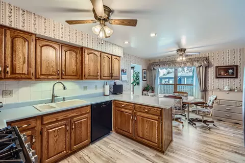 620 Morningside Pt, Elgin, IL 60123 photo 10