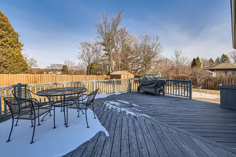 620 Morningside Pt, Elgin, IL 60123 photo 29