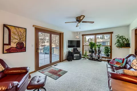 620 Morningside Pt, Elgin, IL 60123 photo 14