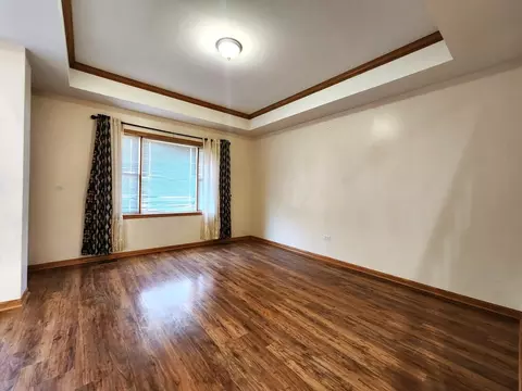 Living - 215 N Airlite St, Elgin, IL 60123 photo 3 of 5