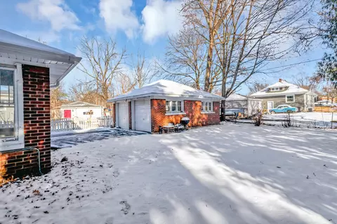 223 Elm St, Elgin, IL 60123 photo 42