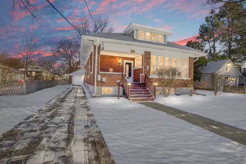223 Elm St, Elgin, IL 60123 photo 4