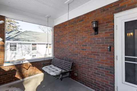 223 Elm St, Elgin, IL 60123 photo 3