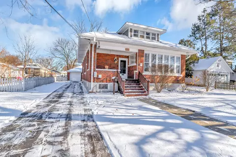 223 Elm St, Elgin, IL 60123 photo 2